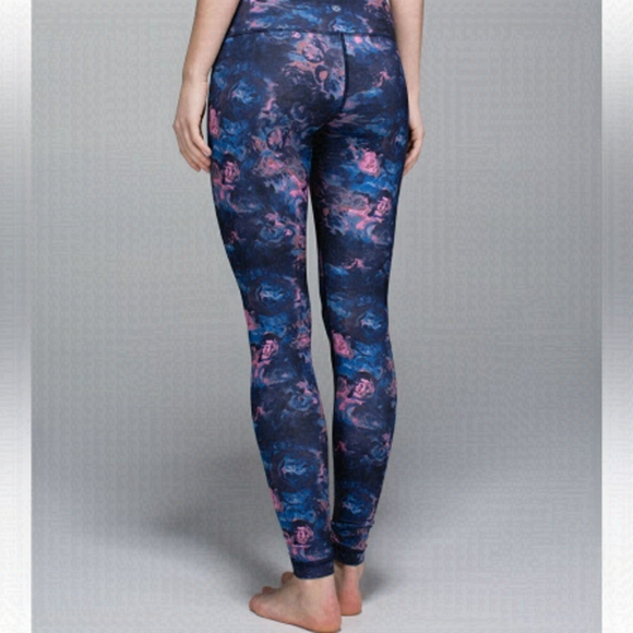 lululemon athletica Pants - Lululemon Wunder Under Pant *Full-On Luon
Moody Mirage Bark Berry Deep Navy